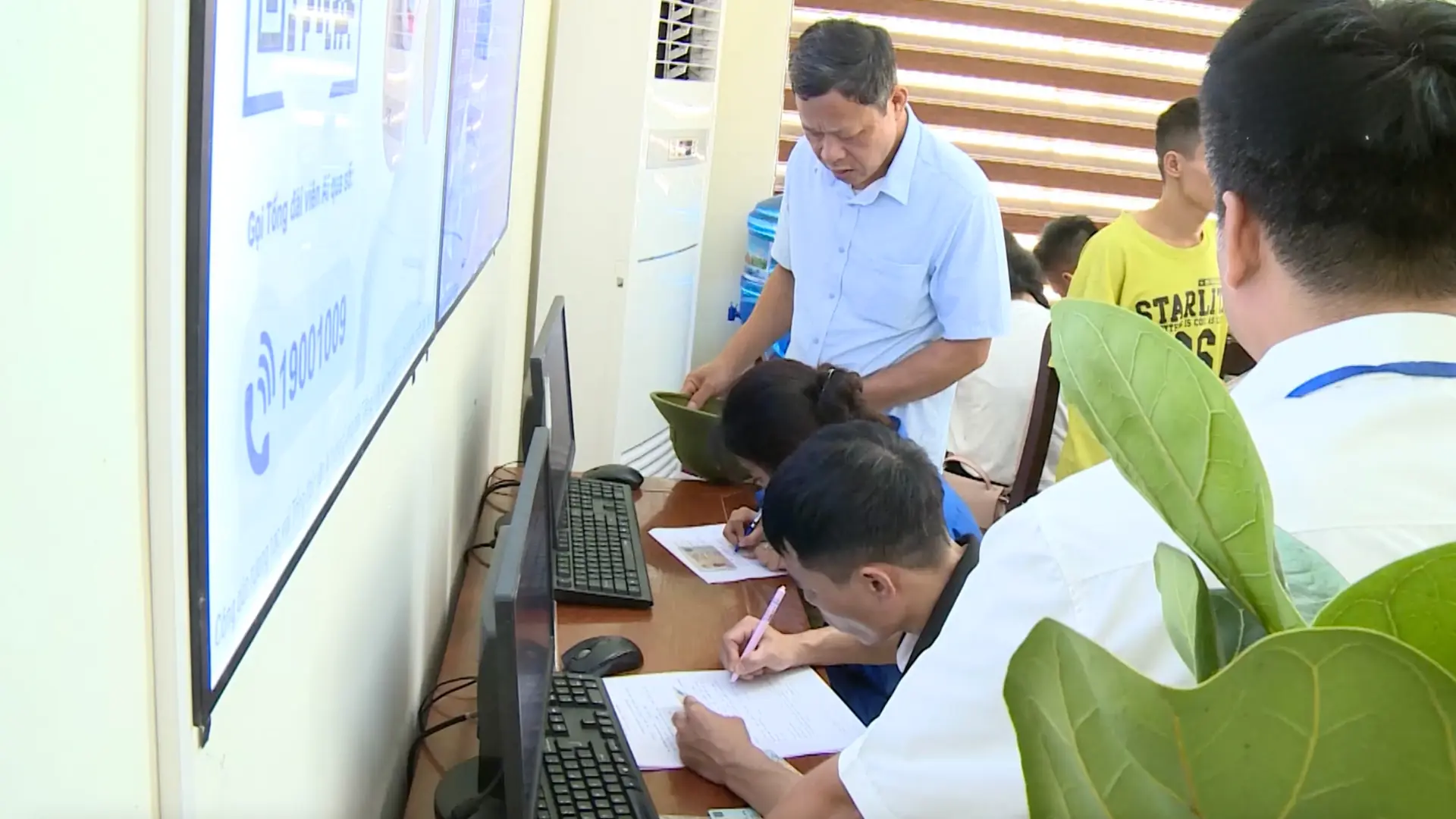 Chuyển đổi số ở xã Trần Phú | 17/12/2025